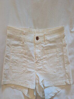 White H&M High Waisted Shorts (4)